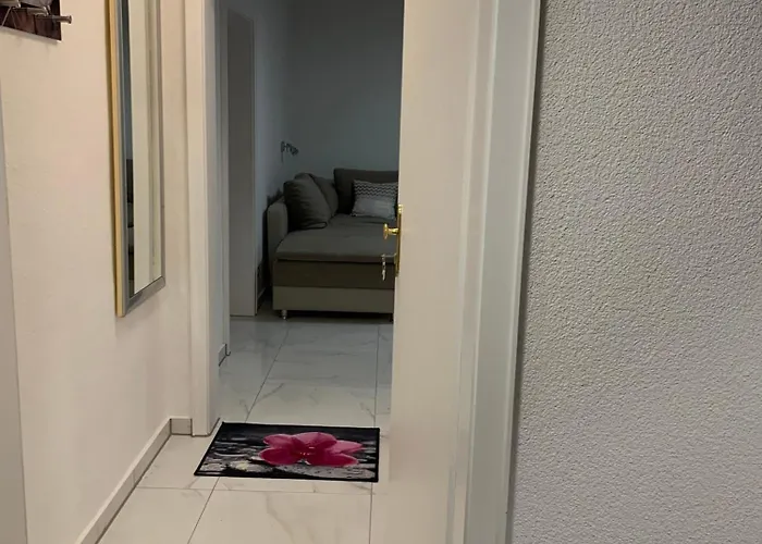 Moderne 2 Mit Vollausstattung